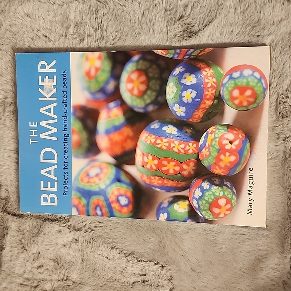 The Bead Maker‎ by Mary Maguire